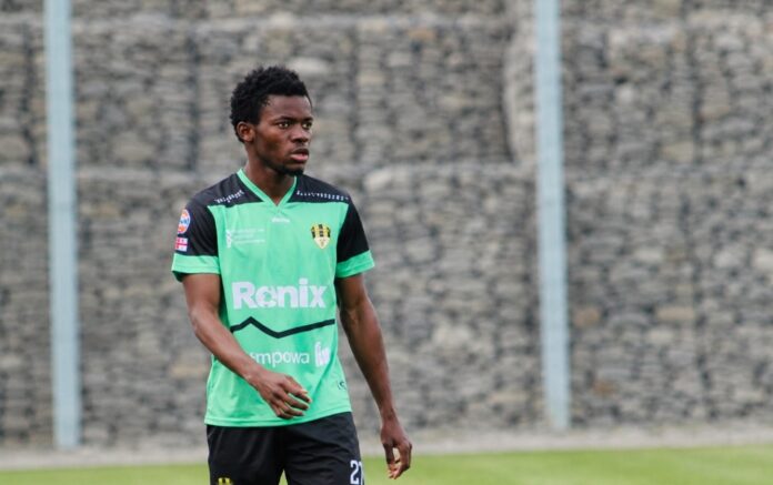 midfielder Emmanuel Fobi official